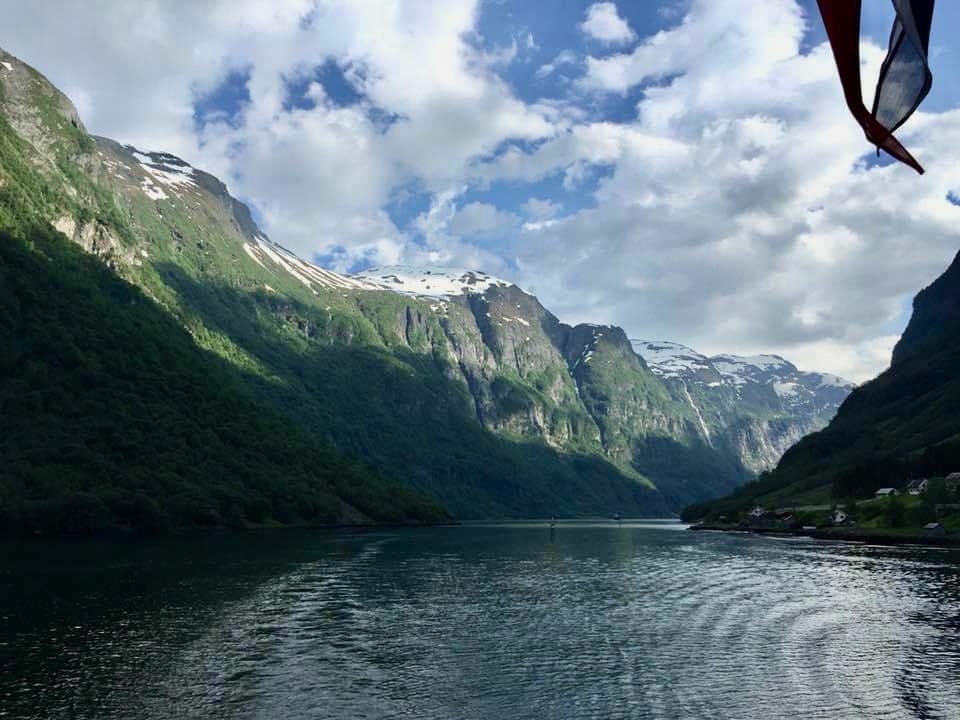 Aurlandsfjorden_Norway_CHsiung2016.jpg Aurlandsfjorden_Norway_CHsiung2016.jpg
