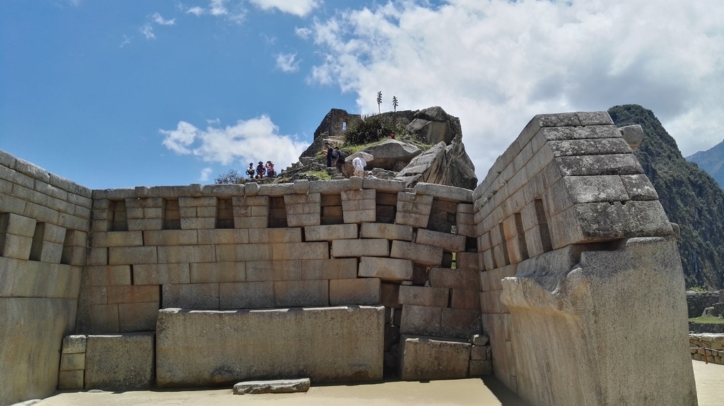 Temple of the Sun_Machu Picchu_Barry Hsiung201710(1).jpg Temple of the Sun_Machu Picchu_Barry Hsiung201710(1).jpg
