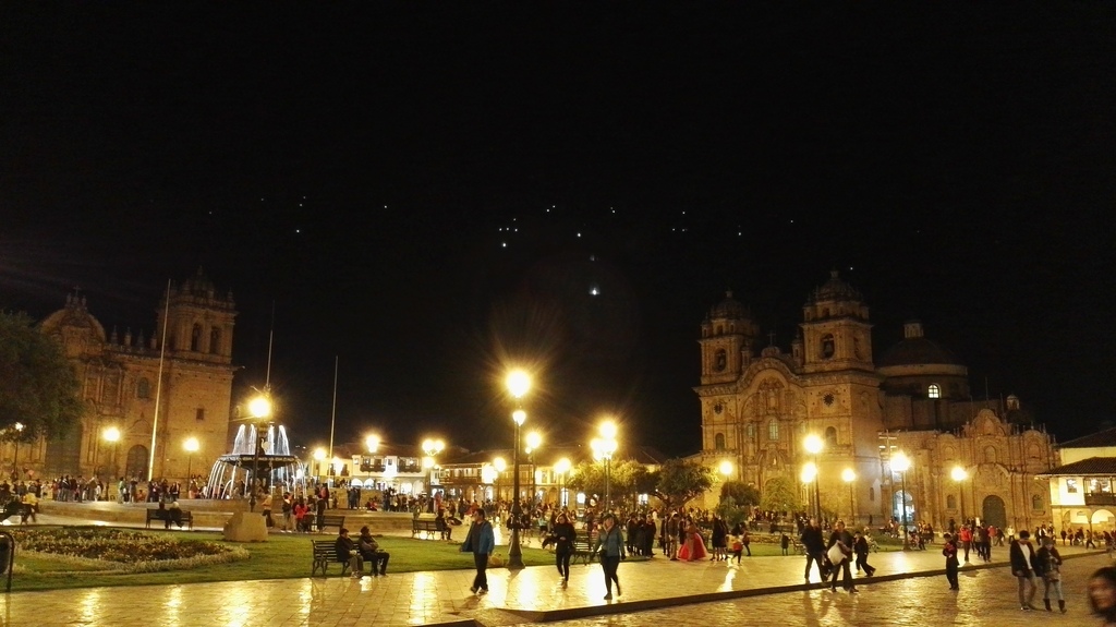 Night view of Plaza de Armas_Cusco-Barry Hsiung201710.jpg Night view of Plaza de Armas_Cusco-Barry Hsiung201710.jpg