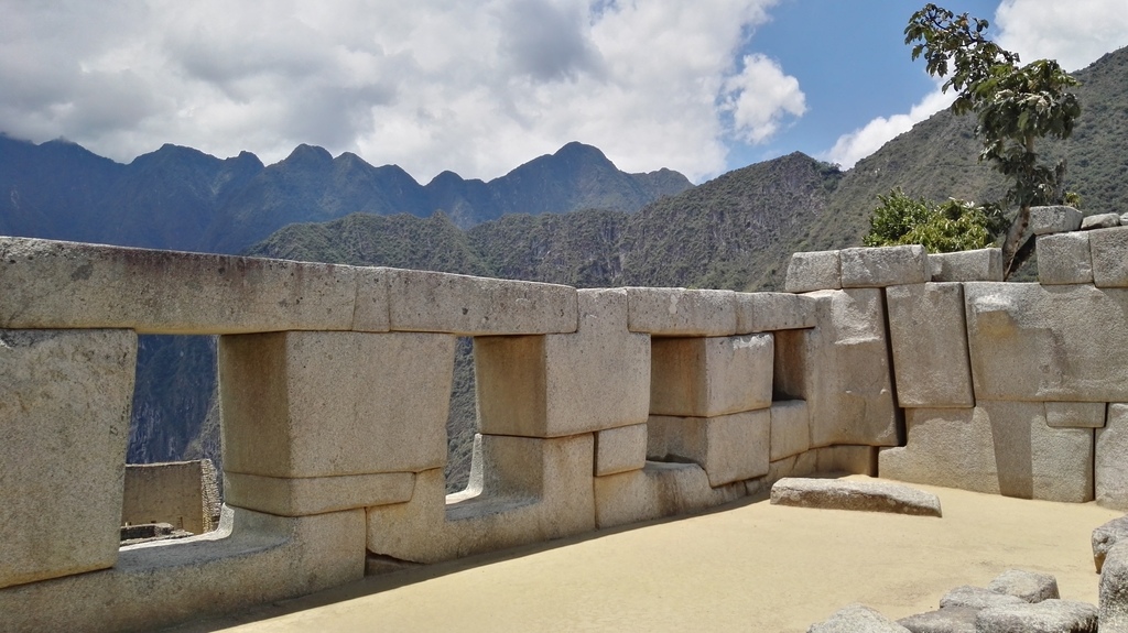 Stones_Machu Picchu_Barry Hsiung201710 (2).jpg Stones_Machu Picchu_Barry Hsiung201710 (2).jpg