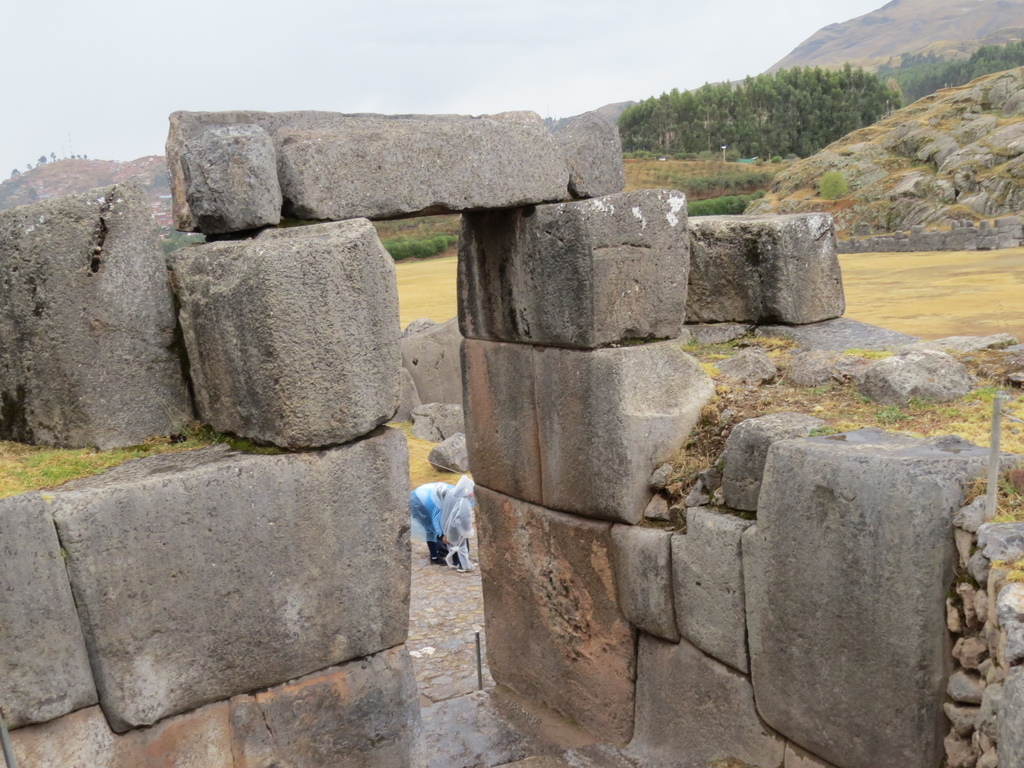 Sacsayhuaman_Cusco_Barry Hsiung201710 (5).jpg Sacsayhuaman_Cusco_Barry Hsiung201710 (5).jpg