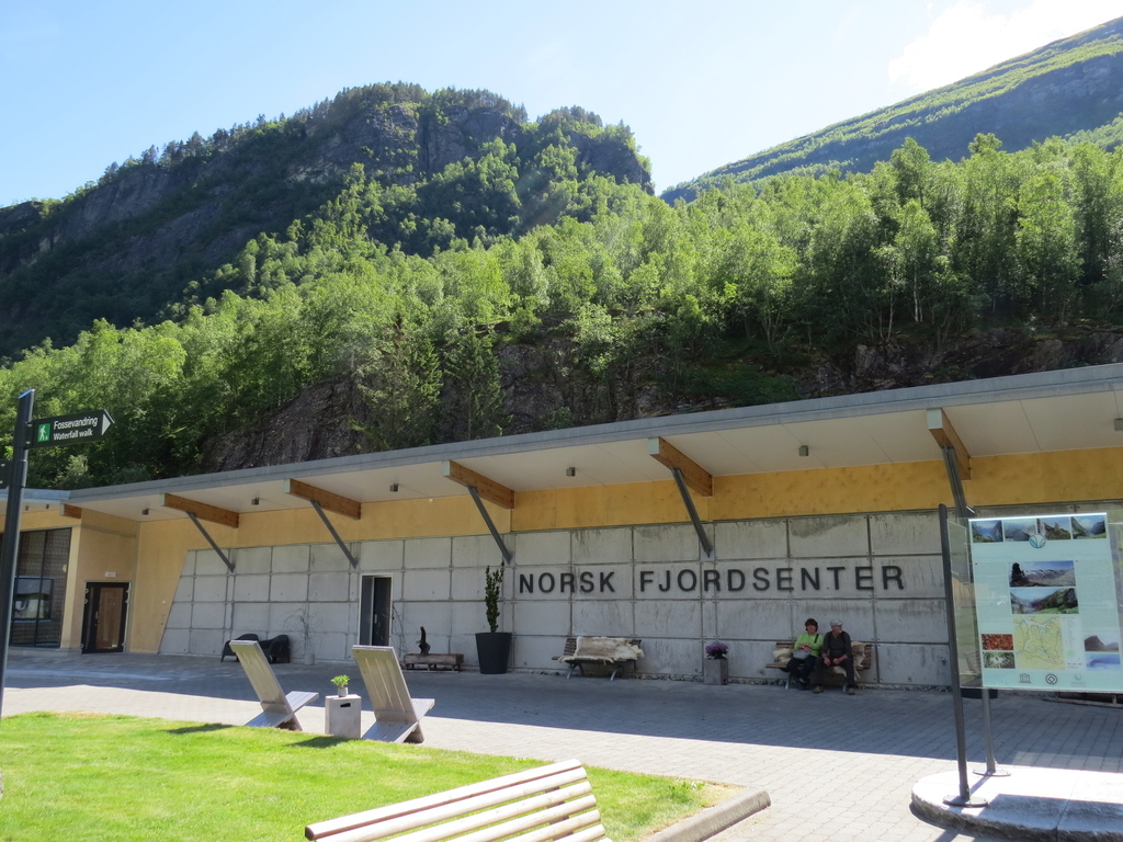 Norsk Fjordsenter_Geiranger_BHsiung2016.jpg Norsk Fjordsenter_Geiranger_BHsiung2016.jpg
