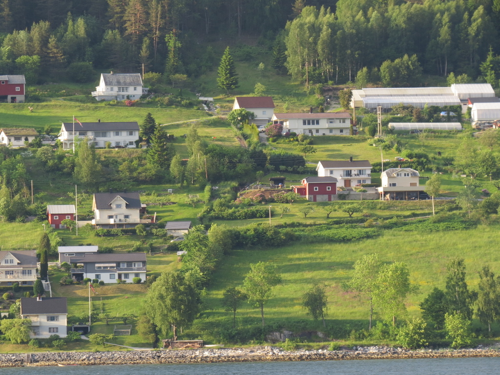 Kaupanger_Norway_BHsiung2016 (2).jpg Kaupanger_Norway_BHsiung2016 (2).jpg
