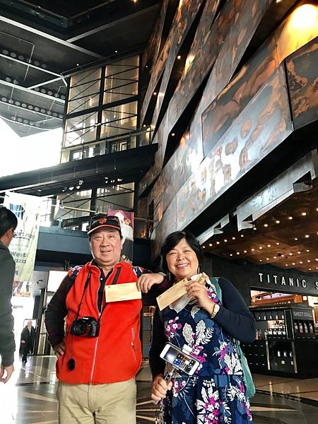BarryHsiung@Titanic Belfast Museum2018.jpg BarryHsiung@Titanic Belfast Museum2018.jpg